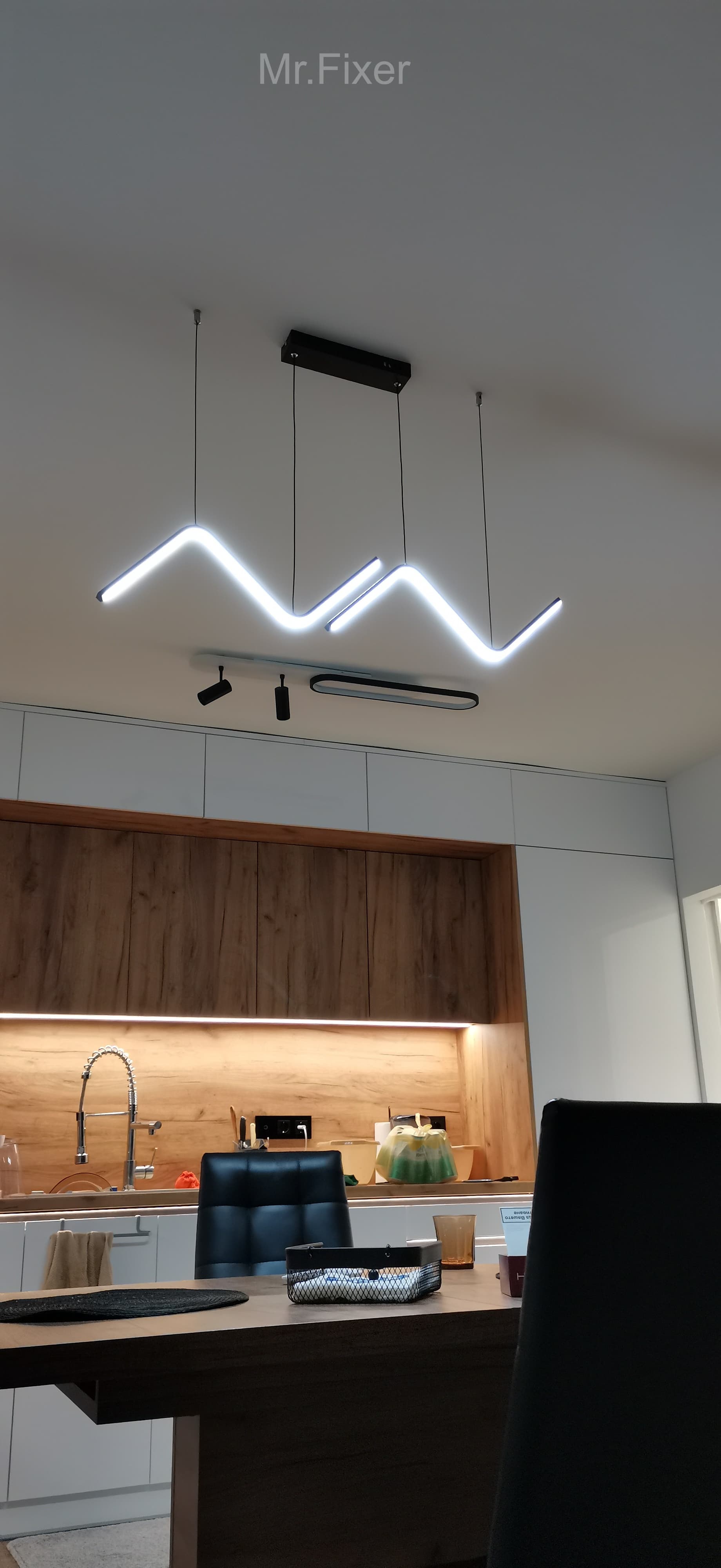 Монтаж на LED осветление